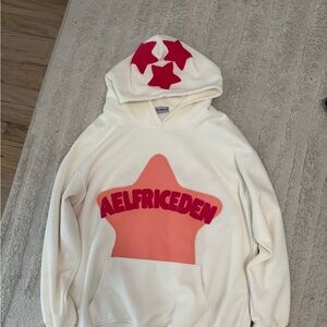 Aelfric Eden Cream Hoodie with Red Star Accent